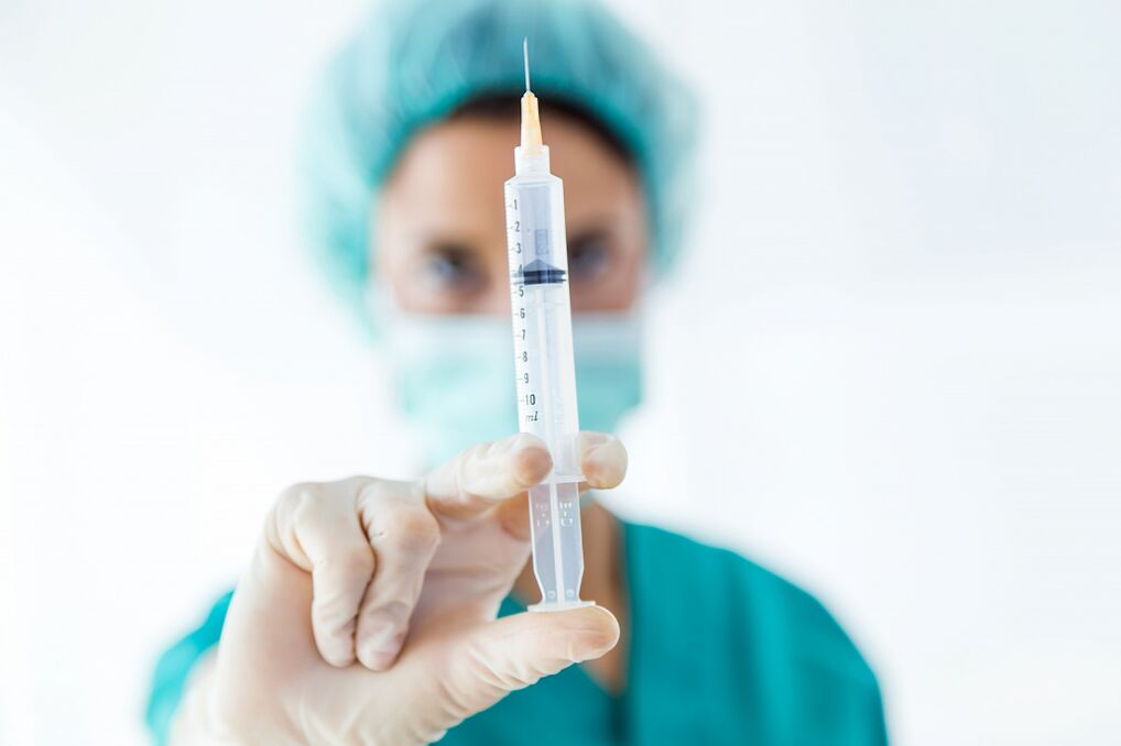 Injections from the arthrosis of Collen's joint